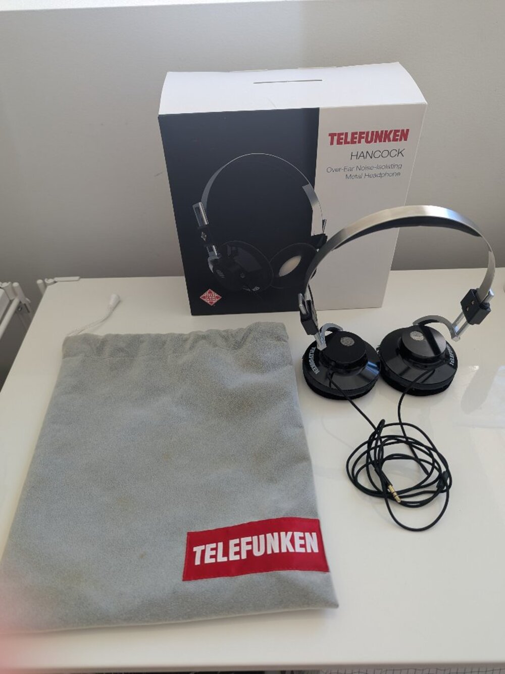 Telefunken Hancock Over-Ear Noise Isolating Metal Headphone